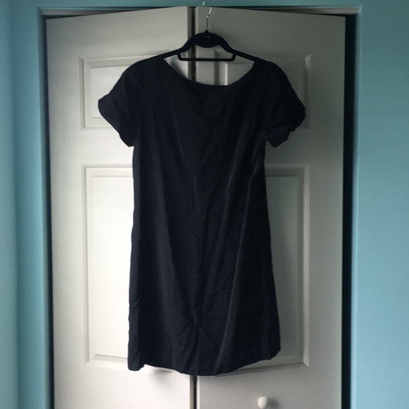 Black dress with sleeve - Picture 2 of 2